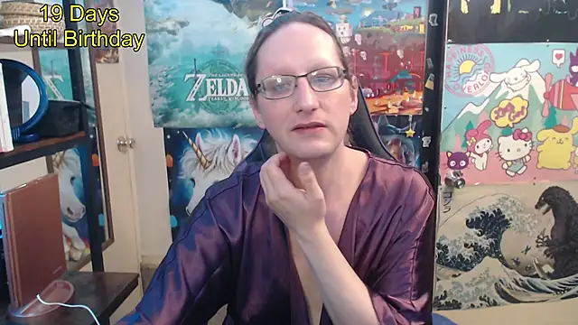 Savanah Banana  online show from May 3, 9:25 am