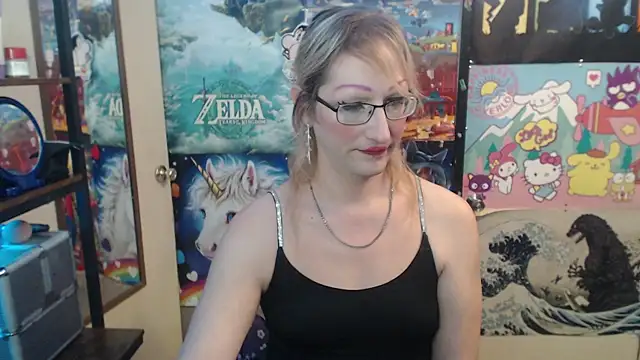 Savanah Banana  online show from November 8, 5:49 pm