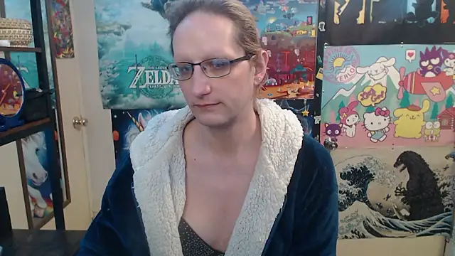 Savanah Banana  online show from March 13, 9:25 am