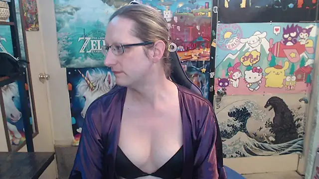 Savanah Banana  online show from May 13, 9:27 am