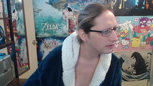 Savanah Banana  online show from December 3, 10:25 am