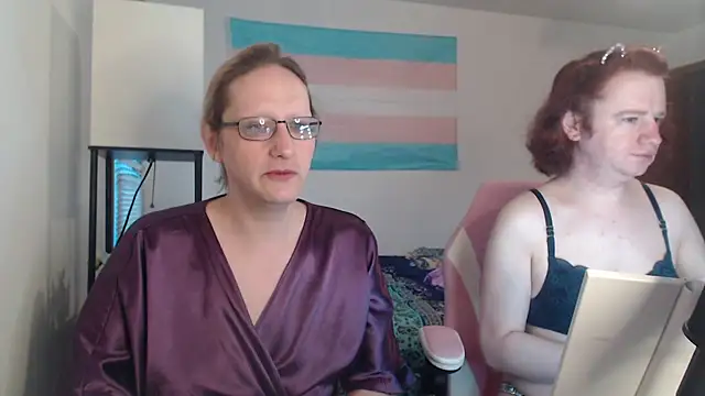 Savanah Banana  online show from April 8, 11:01 am