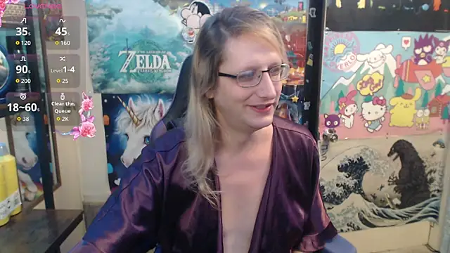 Snapshot of Savanah_Banana_ chatting on July 17, 9:50 am Savanah Banana online show from July 17, 9:50 am