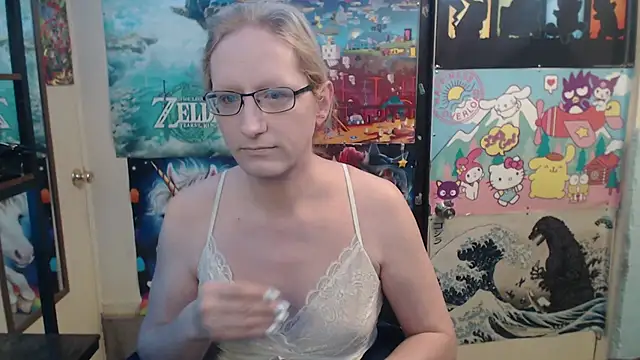 Savanah Banana  online show from January 11, 10:33 am