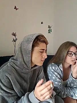 Snapshot of minervaystiven chatting on November 7, 11:48 am minervaystiven online show from November 7, 11:48 am