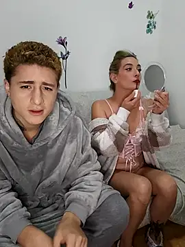 Snapshot of minervaystiven chatting on November 6, 4:38 am minervaystiven online show from November 6, 4:38 am