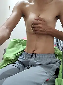 Snapshot of Isha_kumari_69 chatting on February 8, 4:48 pm Isha kumari 69 online show from February 8, 4:48 pm