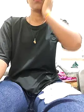 Snapshot of Isha_kumari_69 chatting on February 21, 3:58 pm Isha kumari 69 online show from February 21, 3:58 pm