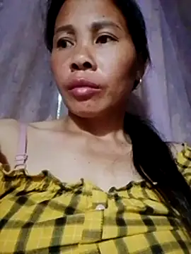 Snapshot of Ana_hoa chatting on June 18, 10:37 pm Ana hoa online show from June 18, 10:37 pm
