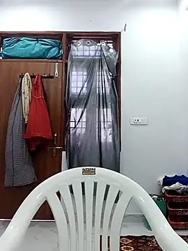 sanjana077 online show from April 15, 5:35 am