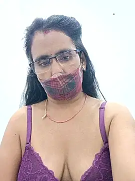 Snapshot of sanjana077 chatting on February 17, 4:48 pm sanjana077 online show from February 17, 4:48 pm