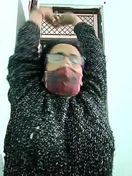 Snapshot of sanjana077 chatting on February 10, 2:10 am sanjana077 online show from February 10, 2:10 am