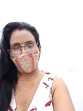 sanjana077 online show from March 27, 4:43 am