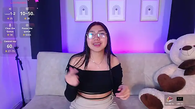 Mia Blair  online show from November 14, 12:31 pm