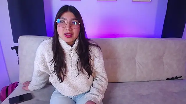 Mia Blair  online show from November 6, 6:06 am