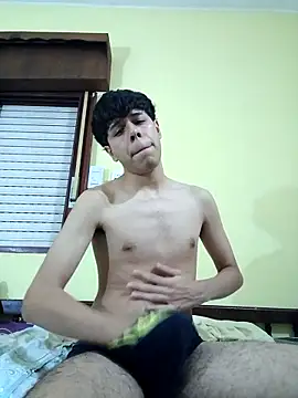 Fedeuwuu online show from November 26, 4:23 am