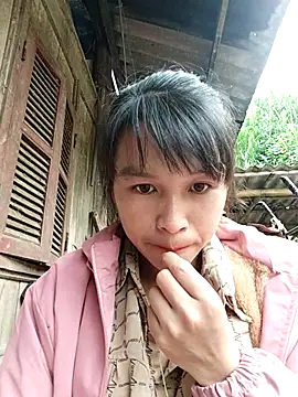 Snapshot of bupbe-baby chatting on November 6, 3:32 am bupbe-baby online show from November 6, 3:32 am