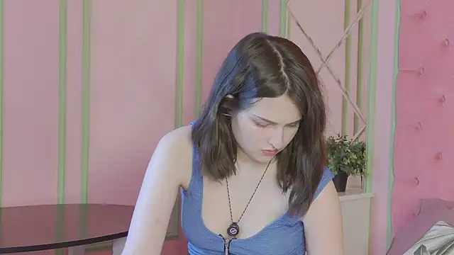 Ruby de Cherry online show from June 1, 1:00 pm