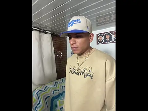 Mike and Rayan online show from November 12, 12:26 am