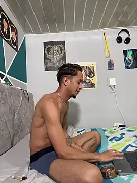 Snapshot of Mike_and_Rayan chatting on February 14, 4:18 pm Mike and Rayan online show from February 14, 4:18 pm