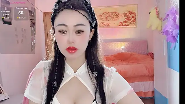 Xiaojuan61 online show from November 9, 10:30 am