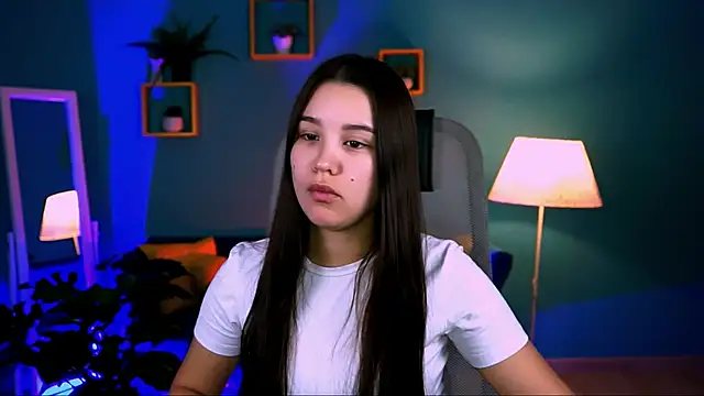 Snapshot of AnnaGarcias_ chatting on November 12, 9:02 am AnnaGarcias online show from November 12, 9:02 am