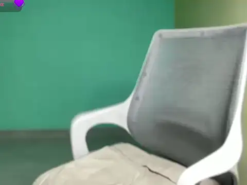 classy kritii online show from January 12, 7:04 am