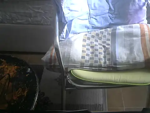 Snapshot of ellsaBunny chatting on November 21, 1:21 pm ellsaBunny online show from November 21, 1:21 pm