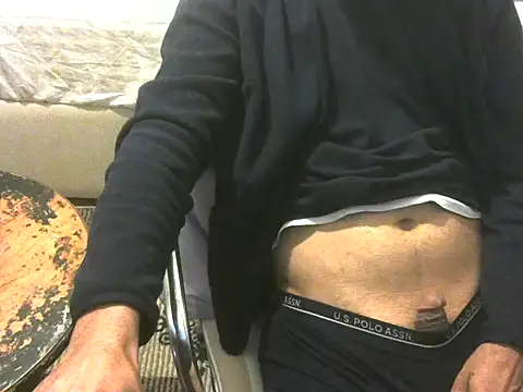 Snapshot of ellsaBunny chatting on November 25, 3:23 pm ellsaBunny online show from November 25, 3:23 pm