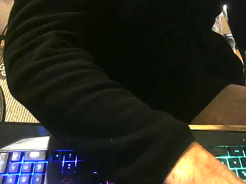 Snapshot of ellsaBunny chatting on November 19, 3:01 pm ellsaBunny online show from November 19, 3:01 pm