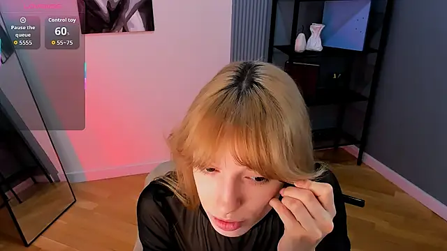 CindyMoriLove online show from March 21, 5:41 am