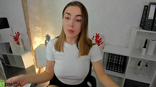 Snapshot of JennyBecker chatting on November 14, 8:40 am JennyBecker online show from November 14, 8:40 am