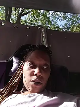 SITHANDRAH online show from April 3, 2:01 pm