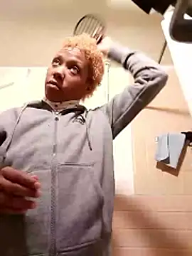 Snapshot of SITHANDRAH chatting on January 15, 1:31 am SITHANDRAH online show from January 15, 1:31 am