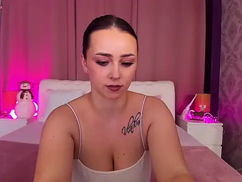 ArryBlissX online show from December 15, 8:25 pm