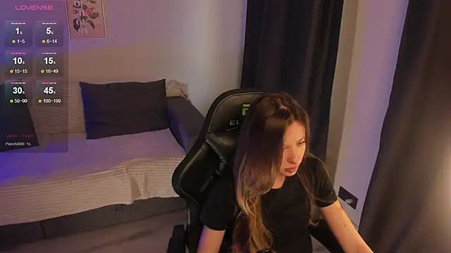 eirakiliana online show from November 20, 7:42 am