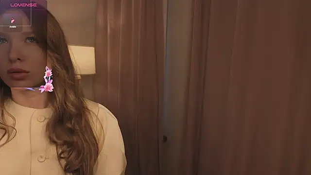 eirakiliana online show from December 2, 7:43 am