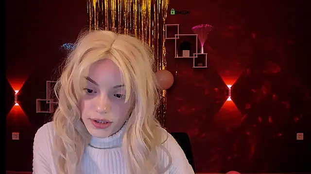 mia starrr  online show from February 28, 8:08 pm