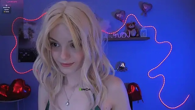 mia starrr  online show from February 18, 8:38 pm