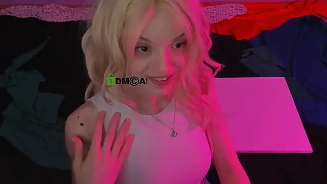 mia starrr  online show from February 13, 9:04 pm