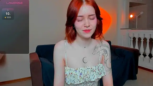 alice with freckles online show from May 16, 6:01 am