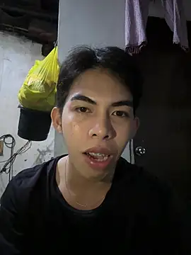 Urhotsilverboy online show from March 20, 7:26 pm