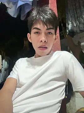 Urhotsilverboy online show from March 13, 4:23 pm