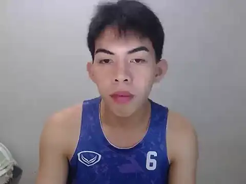 Urhotsilverboy online show from July 15, 5:47 am