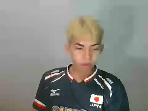 Urhotsilverboy online show from May 23, 7:46 pm
