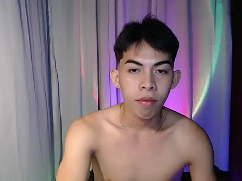 Urhotsilverboy online show from March 23, 4:18 pm