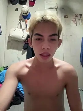 Urhotsilverboy online show from June 10, 6:20 pm