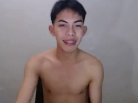 Urhotsilverboy online show from June 21, 1:06 pm