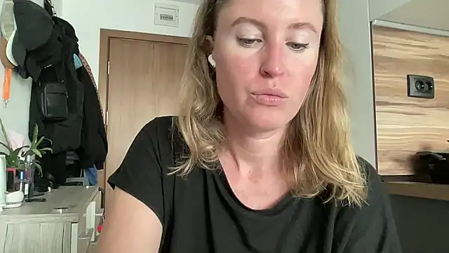 Ameli8 online show from November 26, 12:16 pm