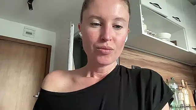 Ameli8 online show from December 5, 11:42 am